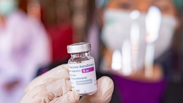 Telediario 1 - AstraZeneca muestra una eficacia del 80% en mayores de 65 años, según un estudio