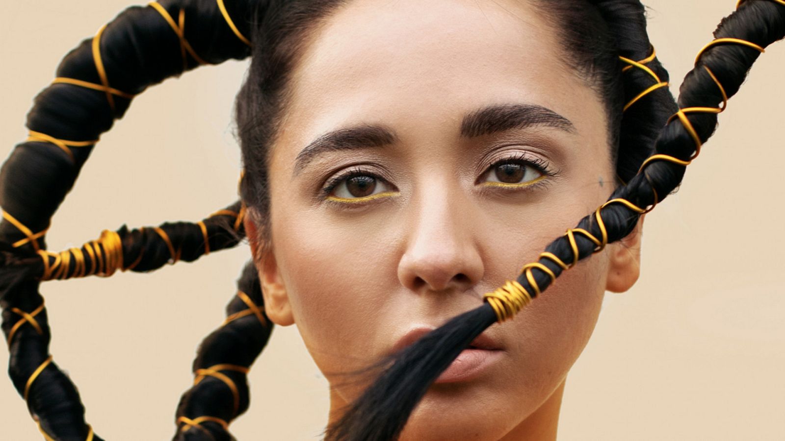 Eurovisión 2021 - Manizha de Rusia: "Russian Woman" (Videoclip) - Eurovisión | Ver