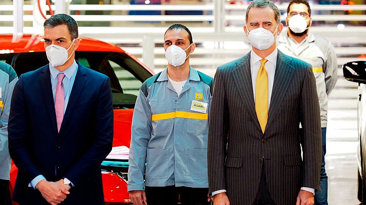 Telediario 1 - Renault adjudica a España la fabricación de cinco nuevos modelos híbridos