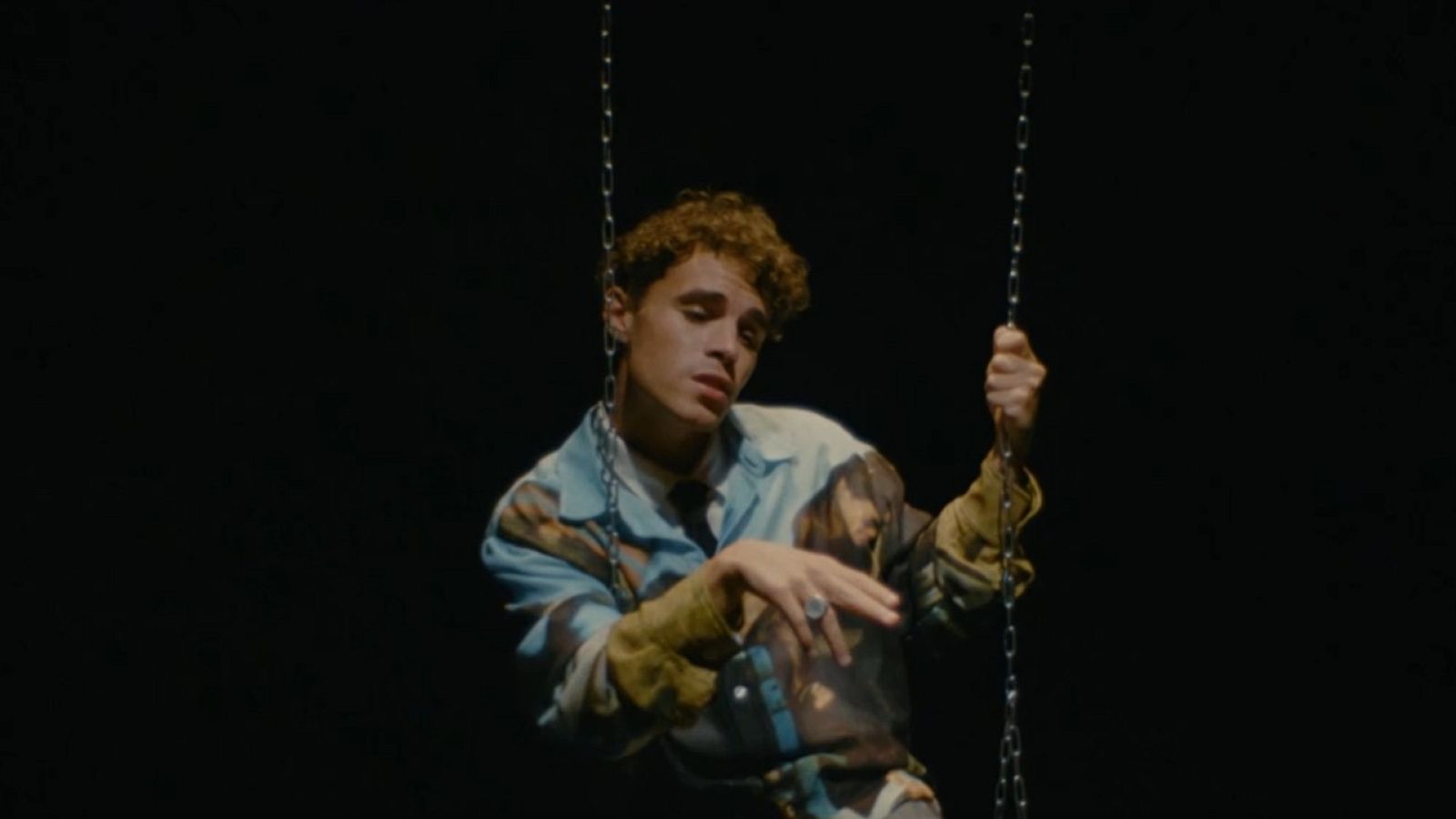 Sen Senra, sin etiquetas: "No le pongo ninguna regla a mi música" | Ver