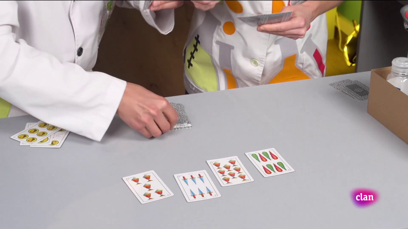 Aprendemos en Clan - RETO - Duelo de cartas - RTVE.es - Aprendemos en Clan | Ver