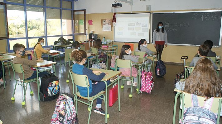 Telediario 1 - El Gobierno planea una reforma del currículo educativo para que el aprendizaje sea menos memorístico