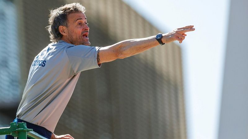 Luis Enrique no da pistas sobre el titular de la portería