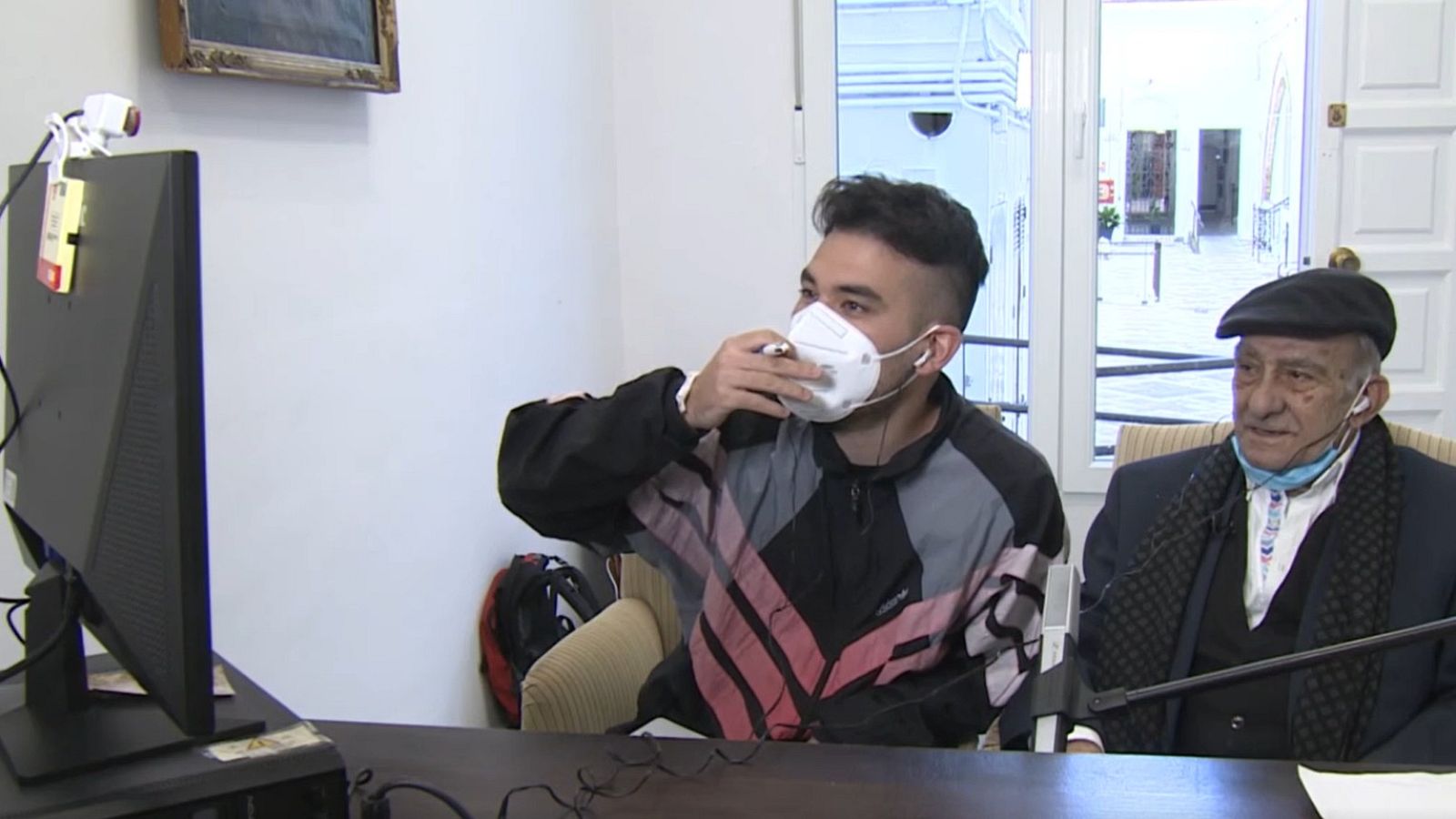 Profesor de flamenco a los 87 años y por videollamada | Ver