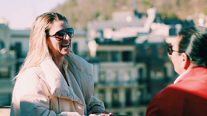 Dos parejas y un destino - Anne y María hablan de su primer beso