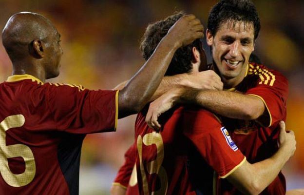  - La selección hace los deberes