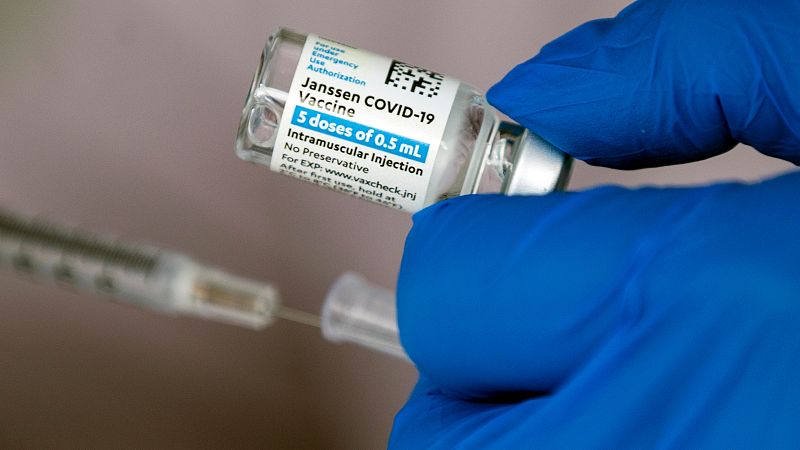 Coronavirus - Voluntarios adolescentes participan en un ensayo de la vacuna de Janssen - Telediario 1 | Ver