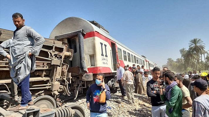 Informativo 24h - Al menos 32 muertos y más de 160 heridos en un accidente ferroviario en Egipto