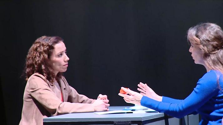 Telediario 1 - 'El grito', una obra de teatro sobre la lucha en los tribunales de una mujer por sus derechos