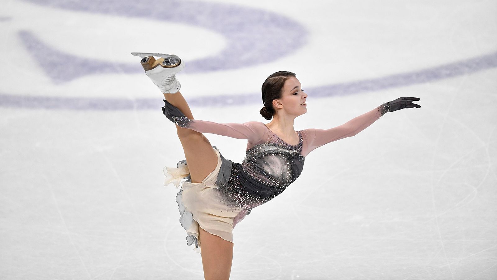 La rusa Anna Shcherbakova se corona en Estocolmo