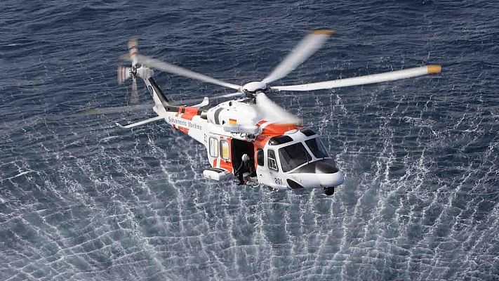 Informativo 24h - Dos muertos y nueve desaparecidos al volcar una patera en Murcia