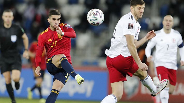 Fútbol - Clasificación Mundial 2022. Partido Georgia - España