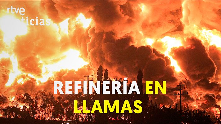 Modo Digital - Indonesia: un rayo, posible causa del espectacular incendio en una refinería