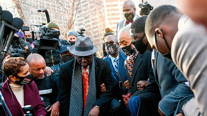 Telediario 1 - Arranca el juicio por la muerte de George Floyd, presuntamente asfixiado por un policía