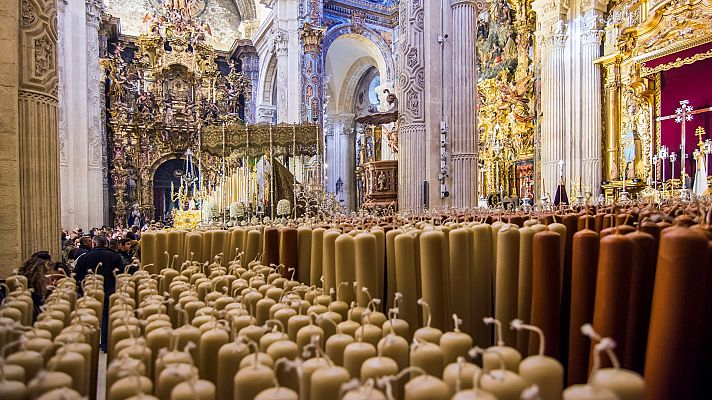 Telediario 1 - La ausencia de procesiones de Semana Santa por la pandemia golpea al sector de los artesanos