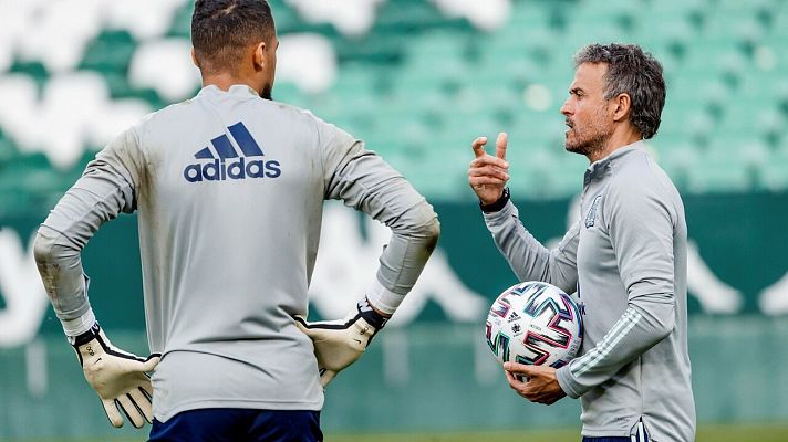 Telediario 1 - El juego de la selección española sigue generando dudas