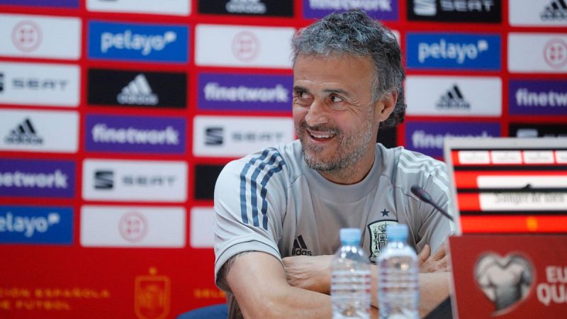 Luis Enrique: "No he visto a ningún entrenador que, sin cambiar el once, gane siempre"