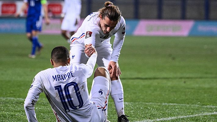 Telediario 1 - Griezmann brilla y Mbappé, enfadado