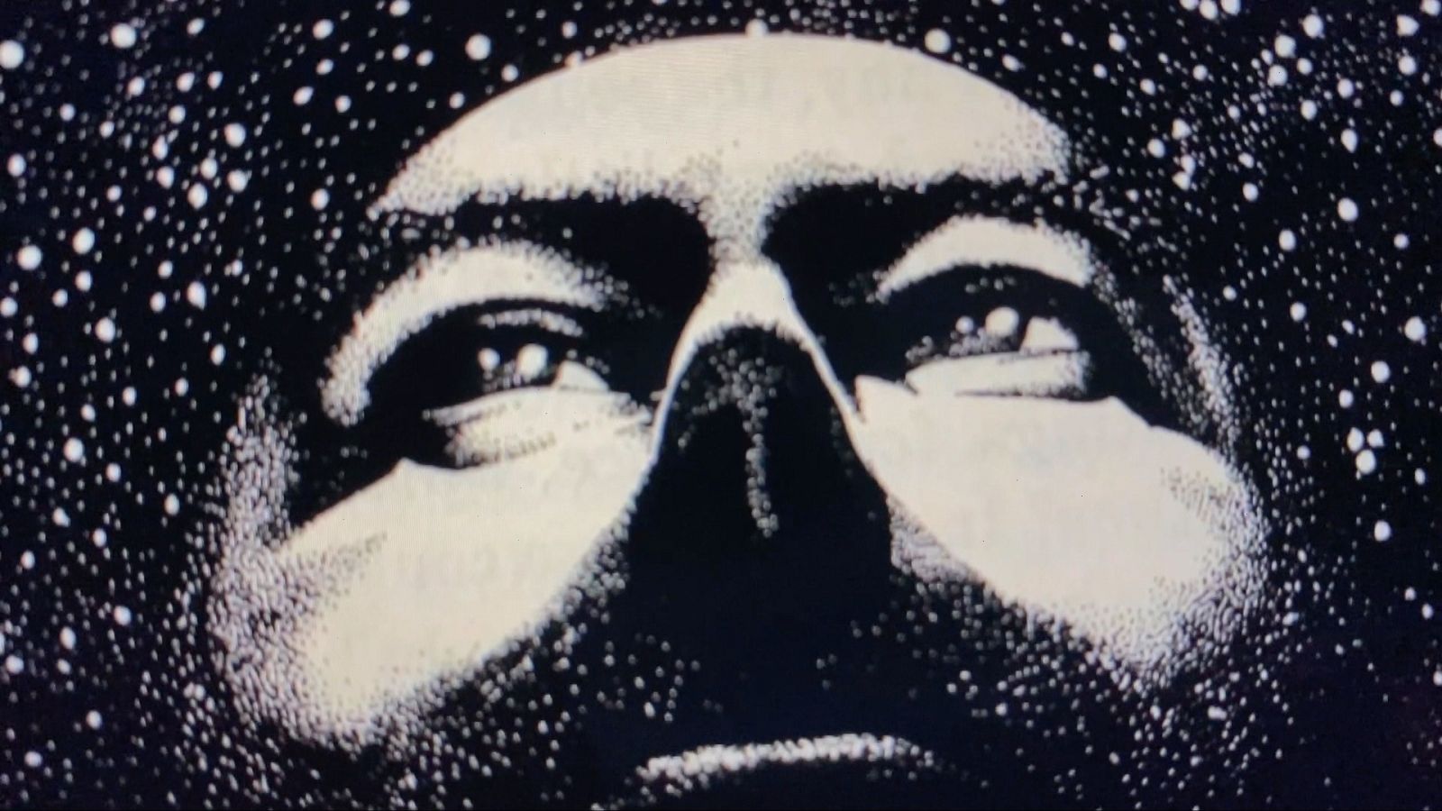 Cámara Abierta 2.0 - Especial Semana Santa. Destacamos: la web Venteaviviraunpueblo.com, la plataforma  Chiquitectos.com y el perfil de la ilustradora Alicia Aradilla - ver ahora