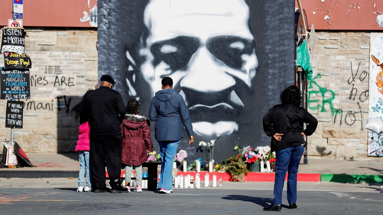 La plaza Floyd, símbolo de la lucha contra la violencia policíal en Estados Unidos