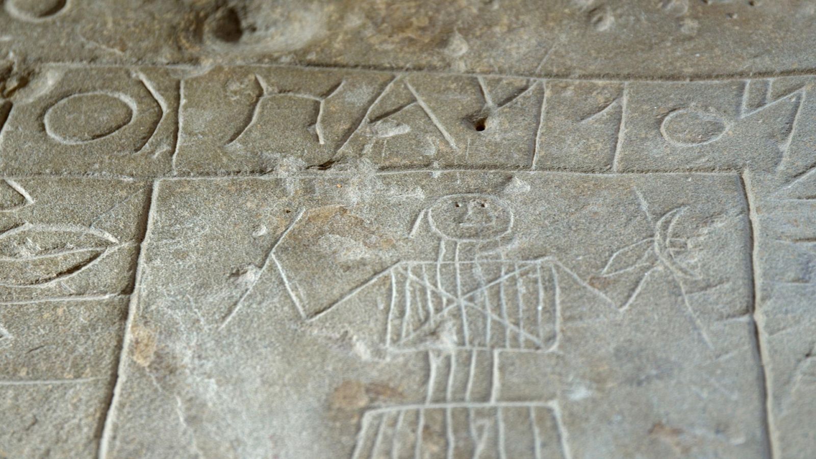 Arqueomanía - A imagen y semejanza. Estelas - ver ahora