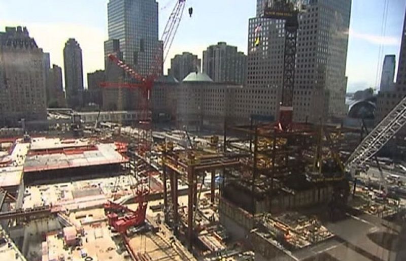 A  las 2 de la tarde y 46 minutos de hace 8 años cuando un avión chocó contra la Torre Norte del World Trade Center | Ver