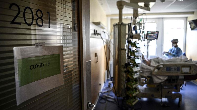 Coronavirus - Francia se queda atrás en la gestión de la pandemia - Telediario 1 | Ver