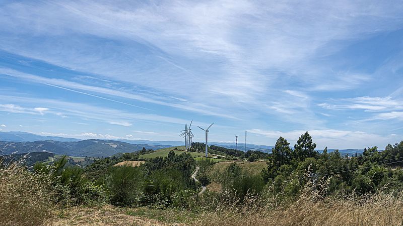 Intervalos de viento fuerte en zonas del nordeste peninsular, Menorca y litoral norte de Galicia - Ver ahora