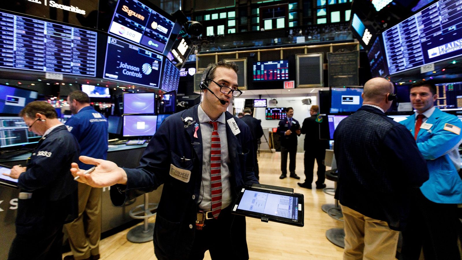 Una encuesta de Goldman Sachs evidencia el abuso laboral sobre varios analistas de Wall Street