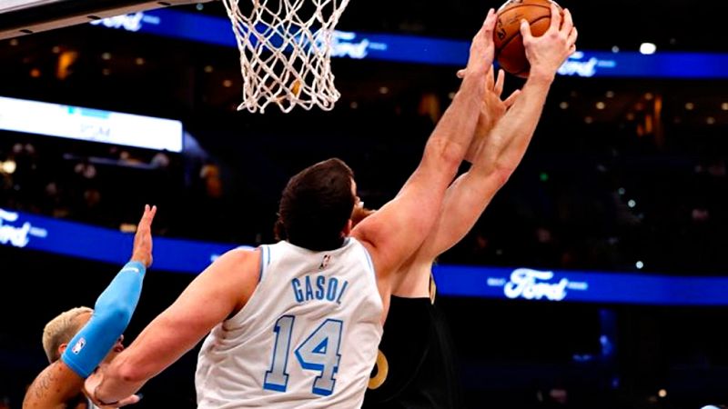 Marc Gasol realiza ante los Raptors su mejor partido como jugador de los Lakers