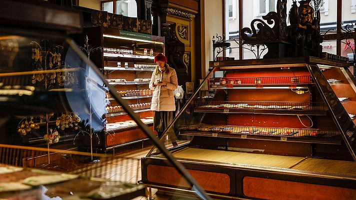 Telediario 1 - La tienda de comestibles más famosa de Moscú cierra sus puertas tras 120 años de historia