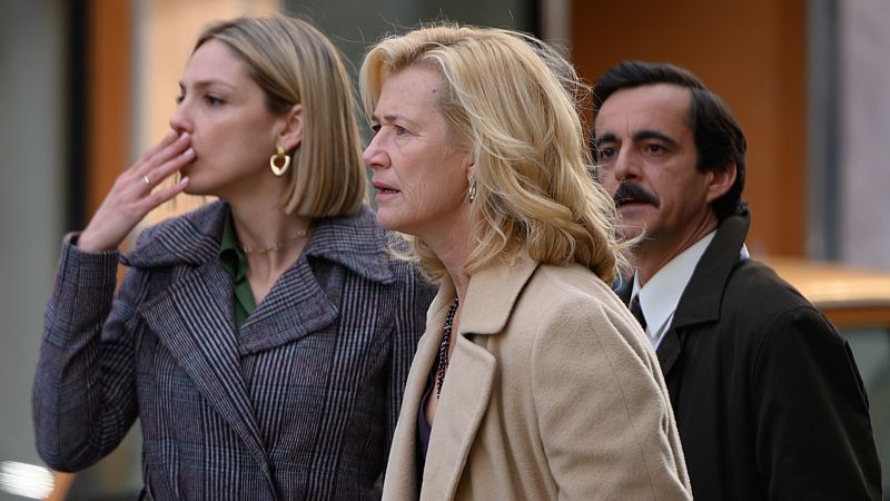 Cuéntame cómo pasó - Así ha sido la explosión de una bomba en San Genaro