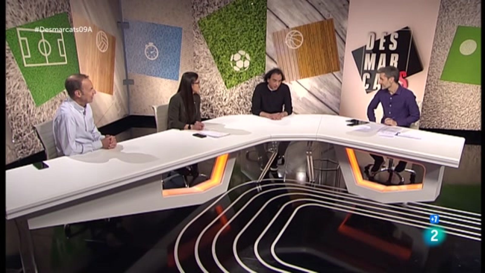 Desmarcats. Tertúlia: Als seus peus