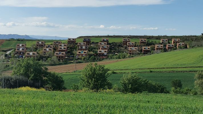 España Directo - Vivir en una 'ecoaldea', un concepto de vida autosuficiente