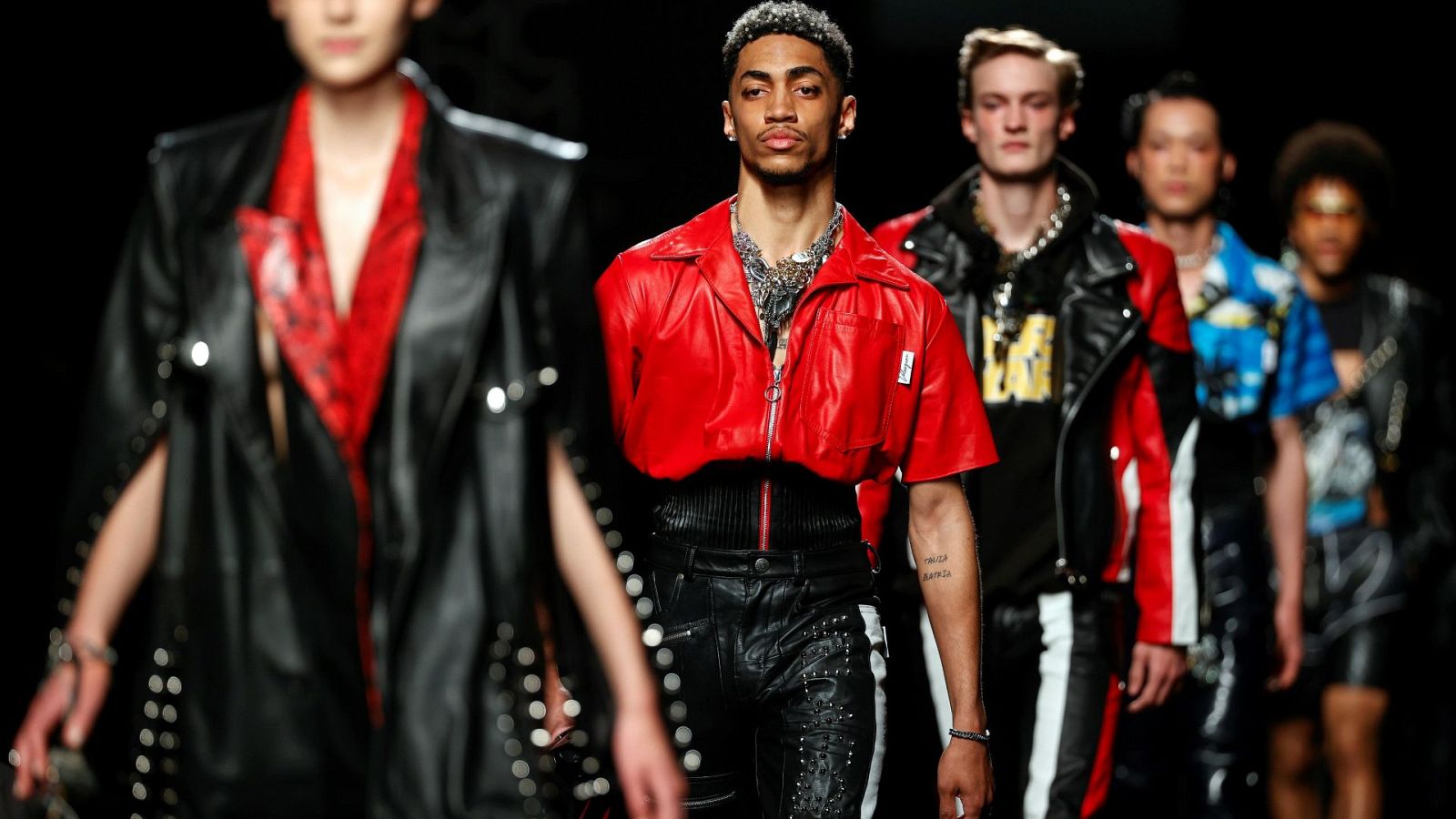 Creatividad y sostenibilidad entre los jóvenes diseñadores en Madrid Fashion Week