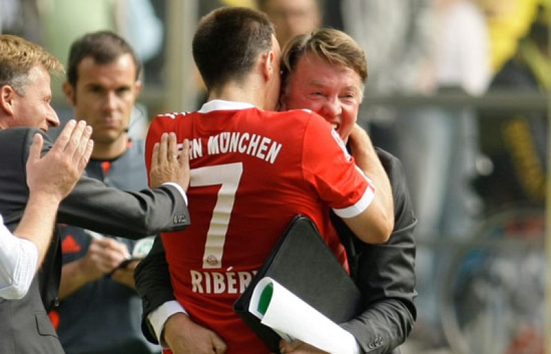 Ribéry se reconcilia con Van Gaal
