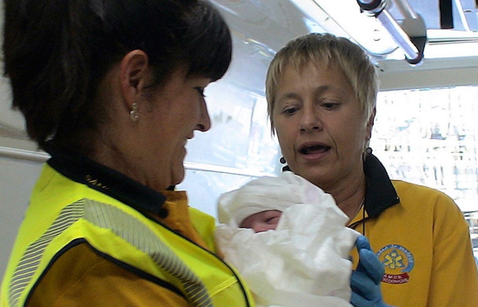 Una mujer ha dado a luz en Madrid a un niño en plena Plaza de España.