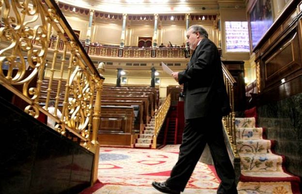  - Solbes abandona el Congreso