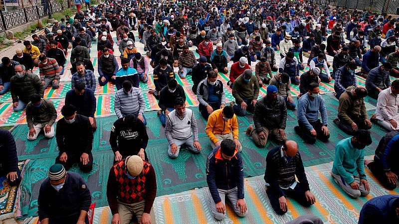 Segundo Ramadán en pandemia: toques de queda y se limitan las reuniones familiares