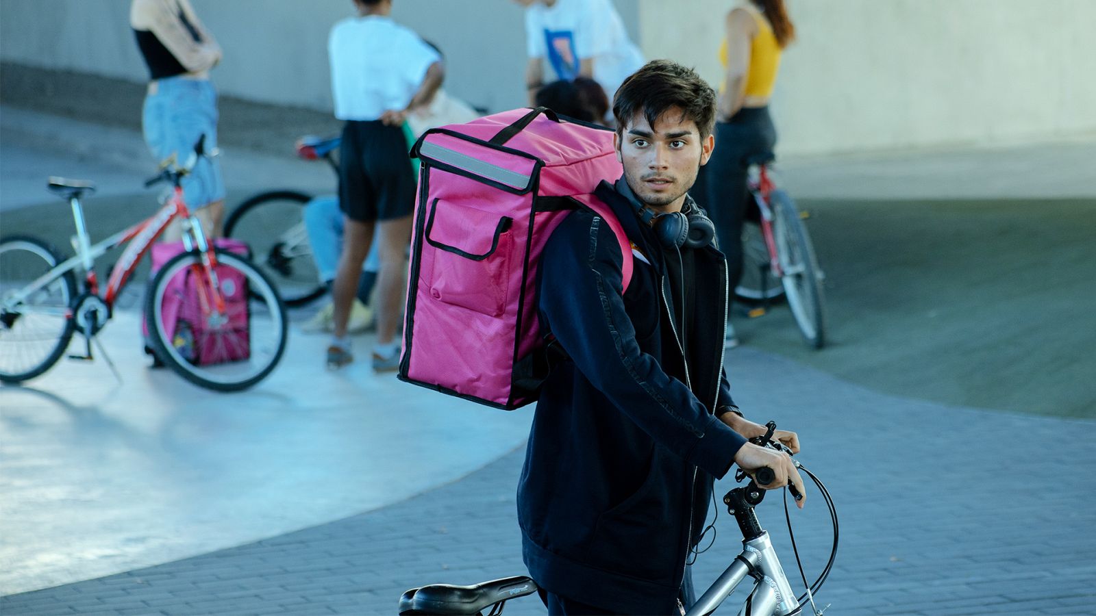 Mira ya el tráiler oficial de 'Riders'