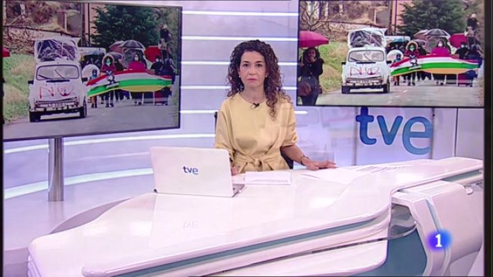 Informativo Telerioja - Protestan por la proliferación de nuevos parques eólicos en sus pueblos