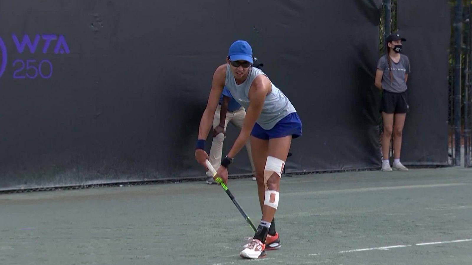 Tenis - WTA 250 Torneo Charleston: M. Brengle - A. Sharma - ver ahora