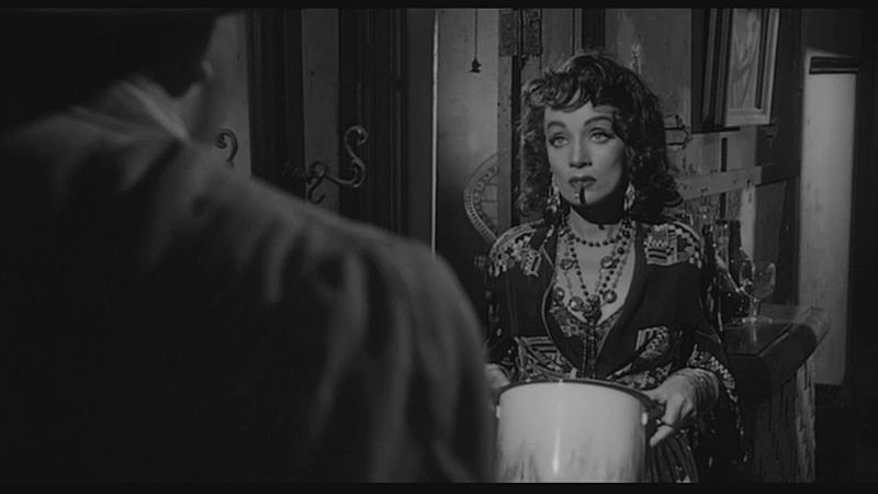 El momento de cine de Enrique Urbizu: 'Sed de mal'