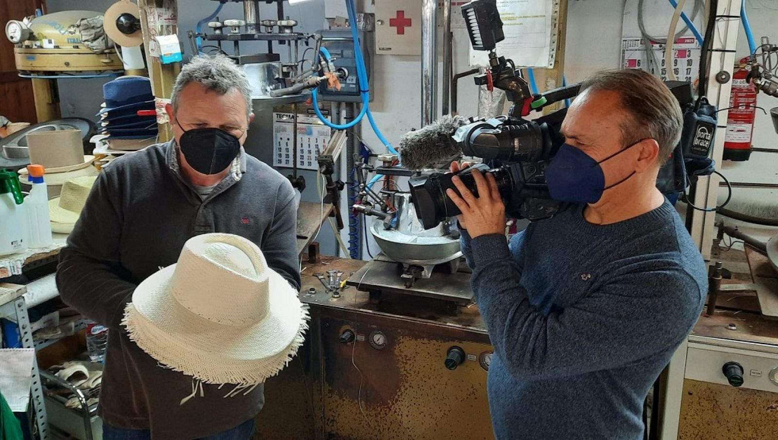 España Directo - En Gata de Gorgos confeccionan los sombreros como se hacía hace un siglo