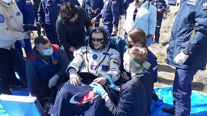 Informativo 24h - La nave rusa Soyuz MS-17 aterriza en Kazajistán con tres astronautas a bordo