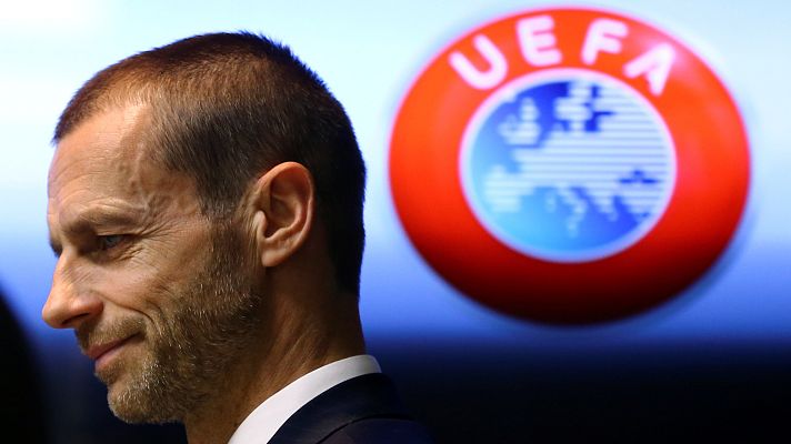 Telediario 1 - La UEFA declara abiertamente la guerra a la Superliga europea
