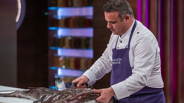 MasterChef - Ángel León se enfrenta al rape más grande de su vida