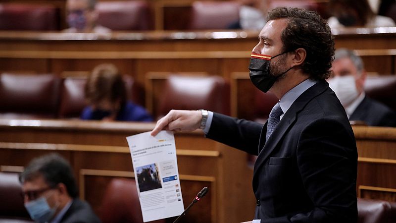 Espinosa señala a los 'menas' y Calvo replica que Vox y su "odio" no deberían caber en política española