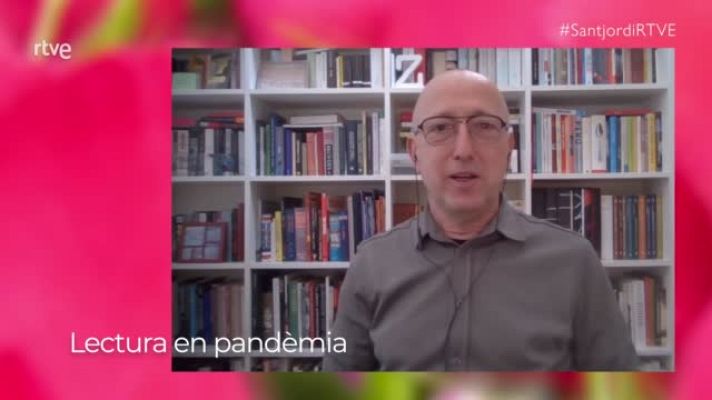 Especials en català - Sant Jordi 2021 amb Òscar López, presentador de Página Dos