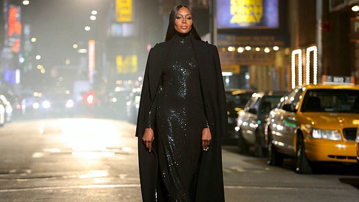 Telediario 1 - Michael Kors celebra sus 40 años en la moda haciendo desfilar a Naomi Campbell por Nueva York